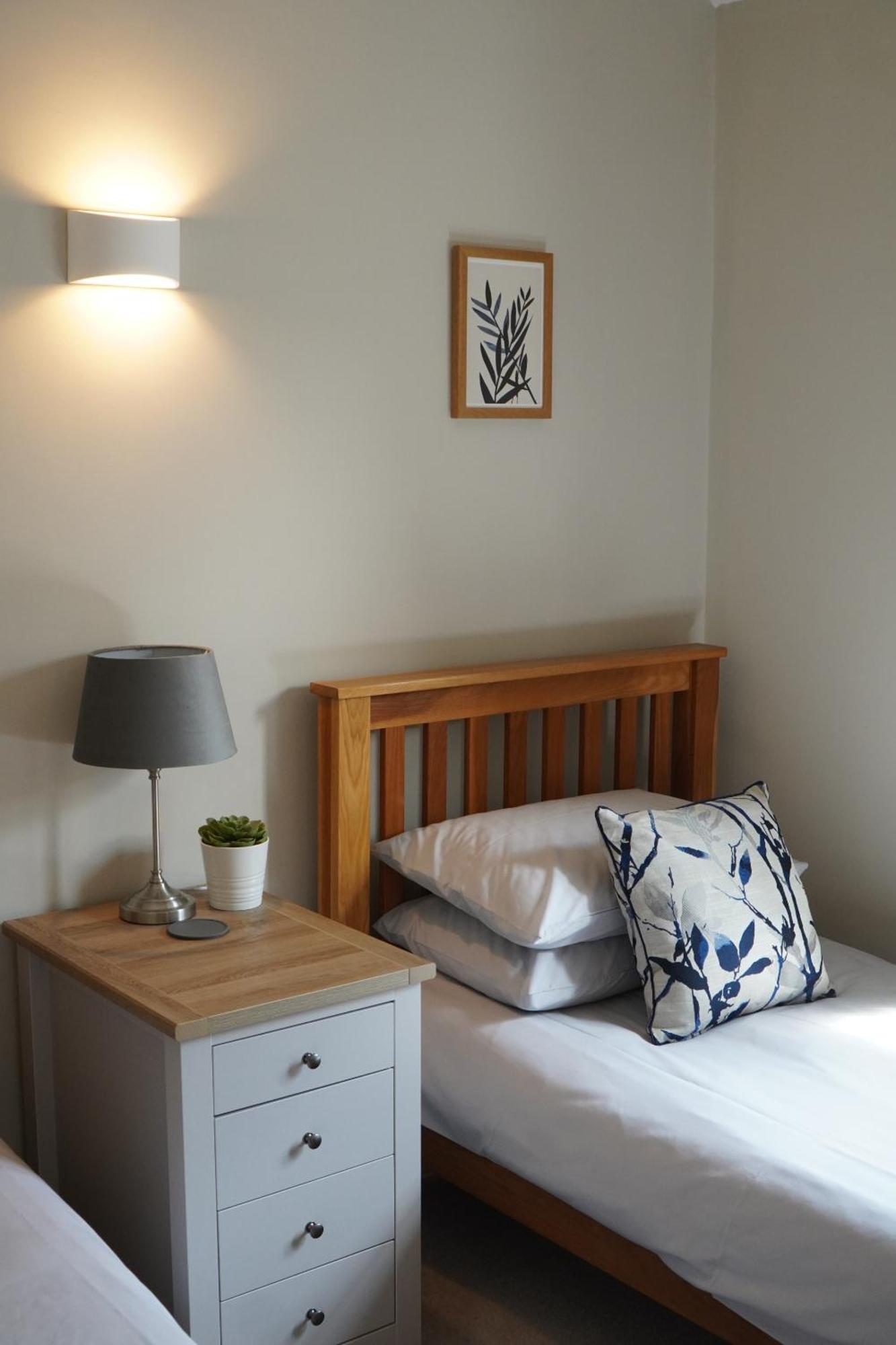 Hook Farm Cottages Royal Wootton Bassett Dış mekan fotoğraf